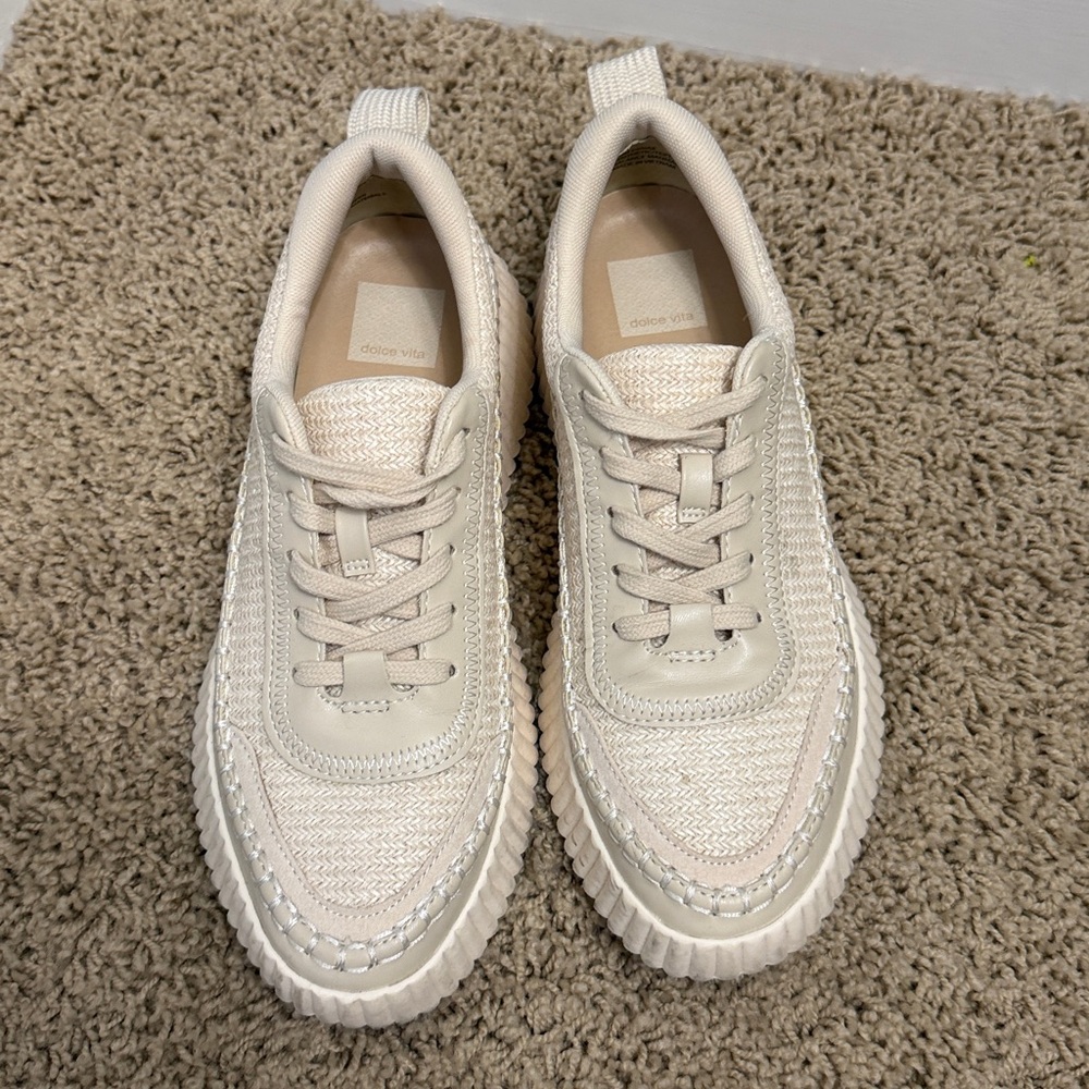 Dolce Vita Dolen Sandstone Knit Platform Sneakers - Picture 3 of 10